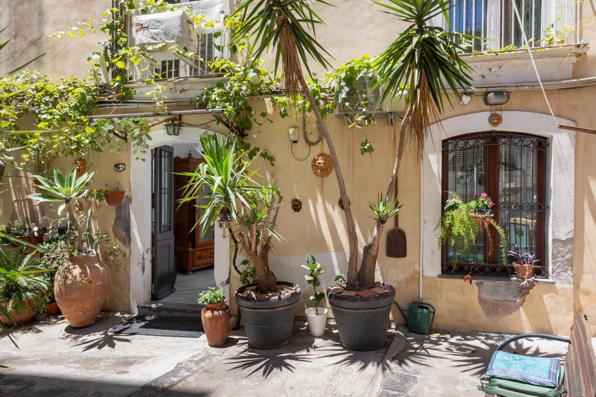 Cortile San Michele Catânia Exterior foto
